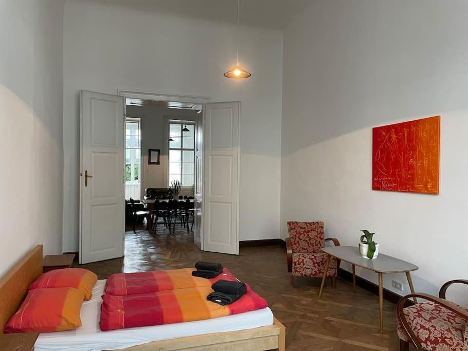Geraeumige Altbauwohnung Im Zentrum Γκρατς Εξωτερικό φωτογραφία